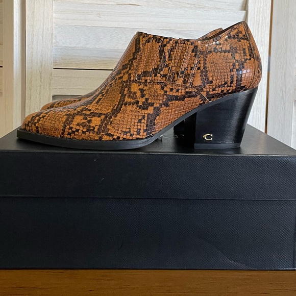 New Coach Perri Snake Print Bootie - Picture 3 of 8